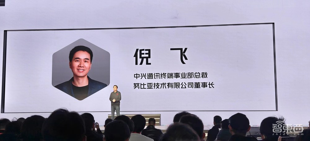 AI大模型落地游戏手机!红魔9 Pro续航破9小时,全球首个5000分区MiniLED显示器