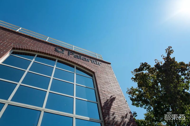 川普背后的数据智能公司IPO!操作疫情数据、追捕拉登、告破庞氏骗局