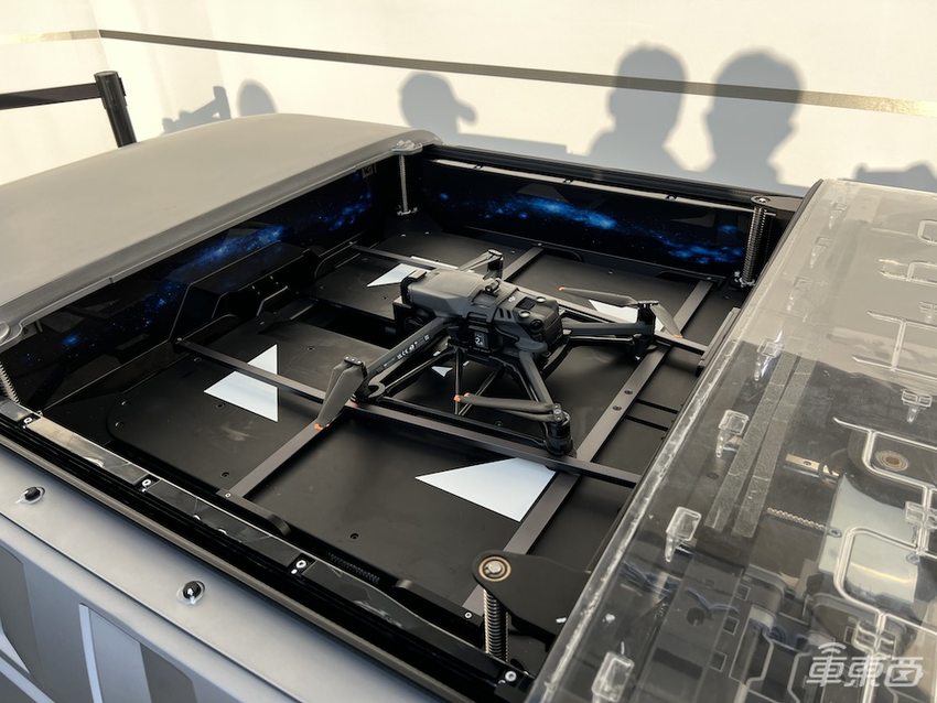 比亚迪亮出智能化家底：发布智电融合架构，未来将上车2000TOPS智驾芯片