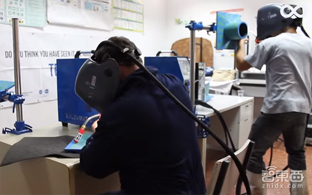 不只是HoloLens!AR领域还有这些重量级玩家