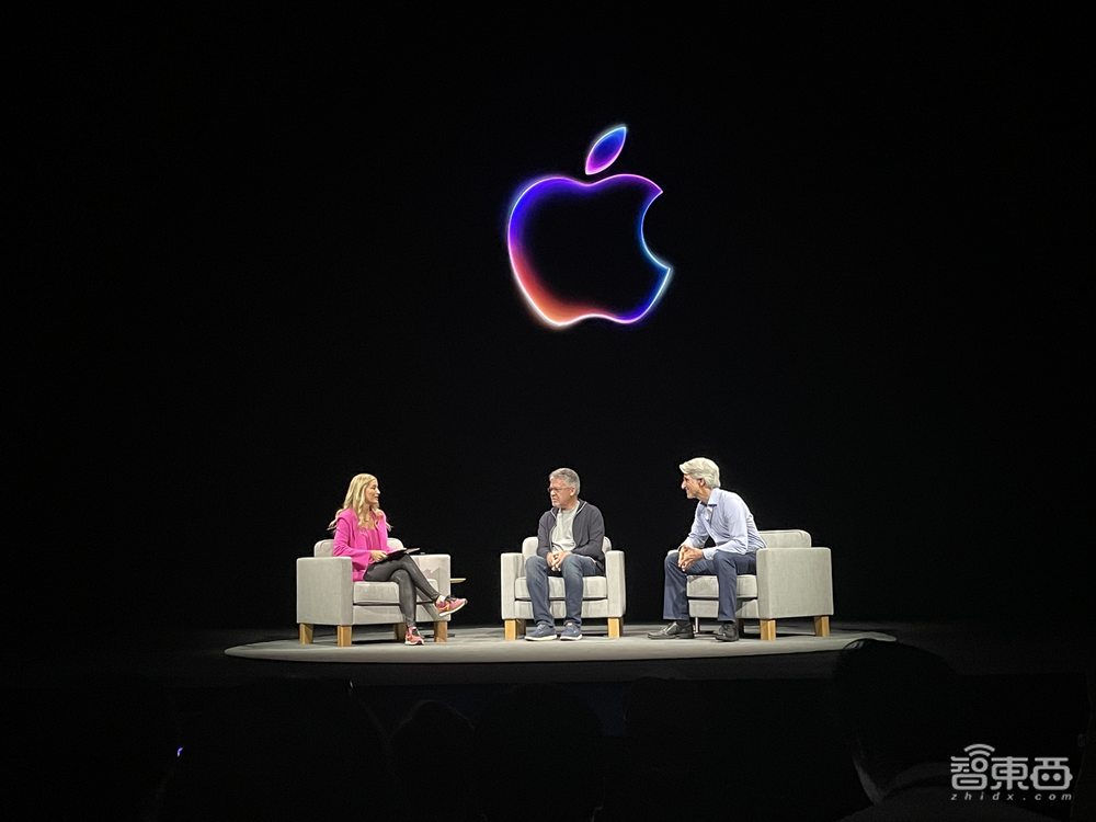 苹果AI一夜颠覆所有!Siri史诗级进化,内挂ChatGPT-4o,奥特曼来了,马斯克怒了