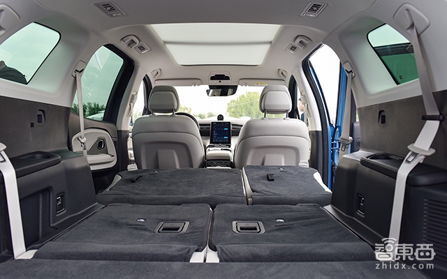 【视频】 蔚来ES8赛道暴力试驾!虐出33个国民拷问