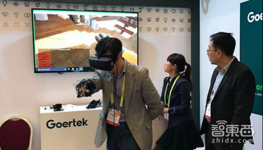 从VR头显到机器人 歌尔携多款硬件方案亮相2017CES