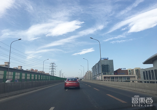 为了那0.1秒的突破 体验特斯拉P90D