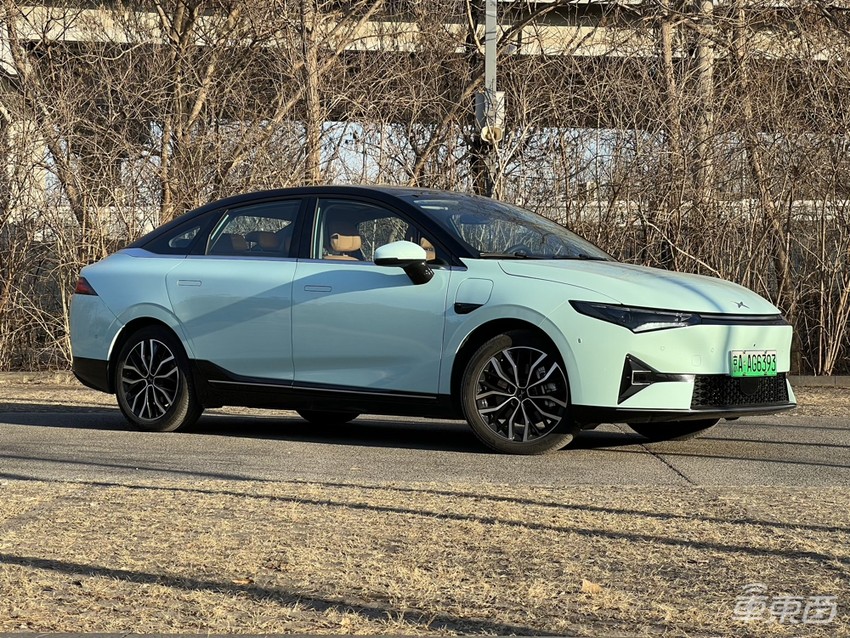 开完小鹏P5之后，特斯拉Model 3反而不香了？