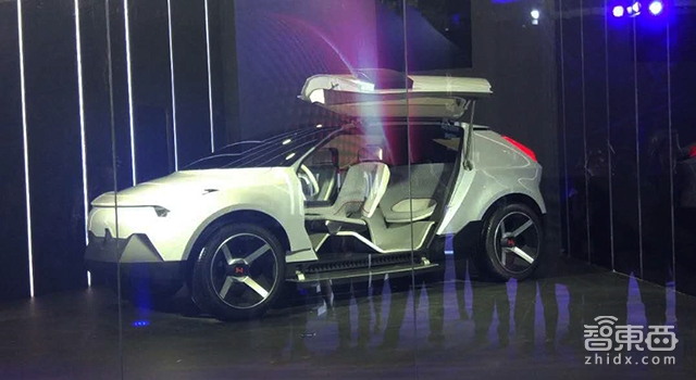 上海车展第一天 新玩家就抢了老大哥们的风头