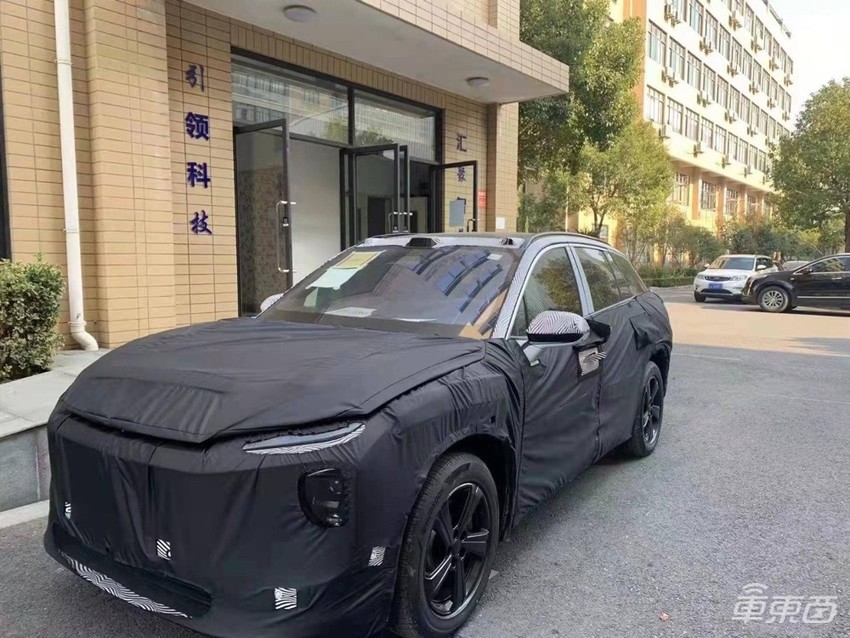 蔚小理新车最强剧透：三款40万级大型SUV，配置武装到牙齿