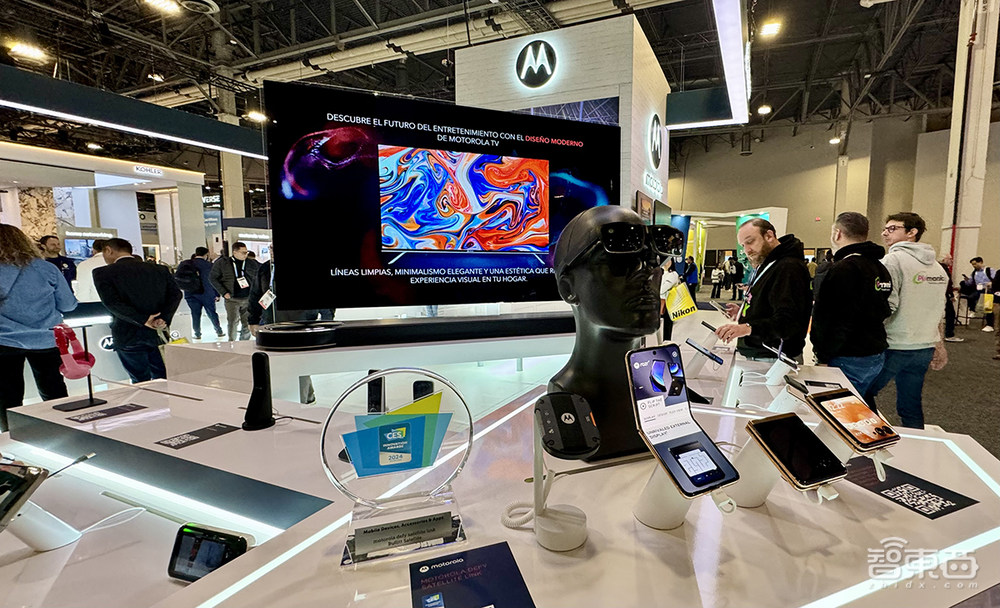 对话摩托罗拉总裁Sergio Buniac：新一代折叠手机销量是前代五倍