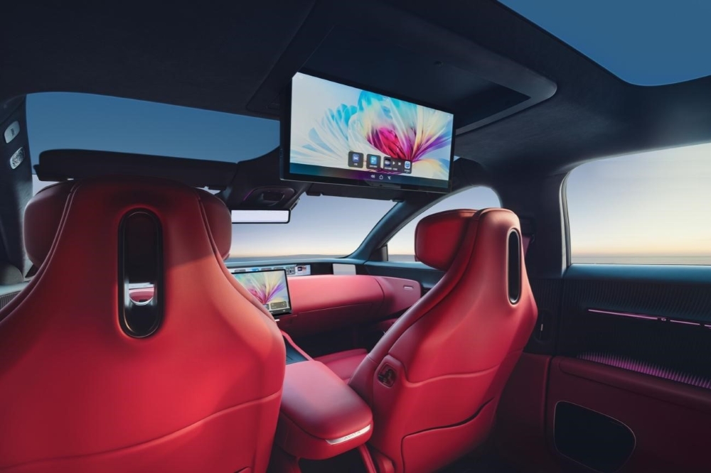 新款阿维塔12限时25.99万起售!全系标配三激光雷达,增程纯电双动力可选