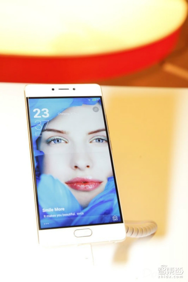 智东西晚报:谷歌公布AI对战李世石赛程 5G成MWC最大热点