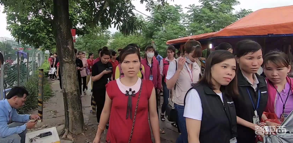 造芯受挫、订单被抢、无缘苹果Vision Pro，富士康怎么了？