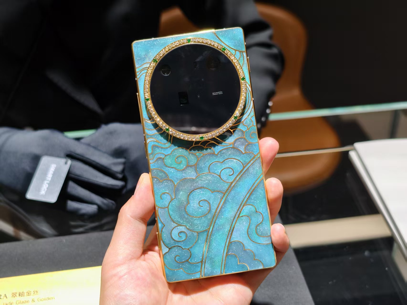 暴走两万步逛遍中国版CES！AI养龙虾、人形机器人火爆，追觅手机上手