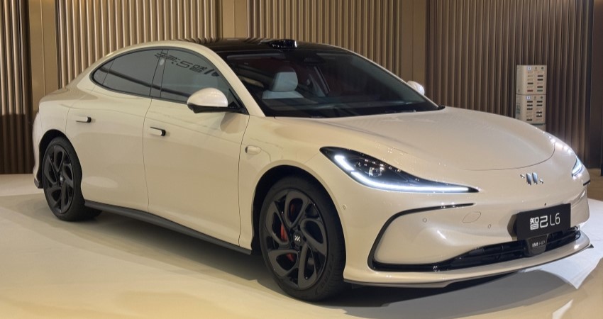 智己L6开卖！比小米SU7便宜1.6万，19.99万交个朋友？