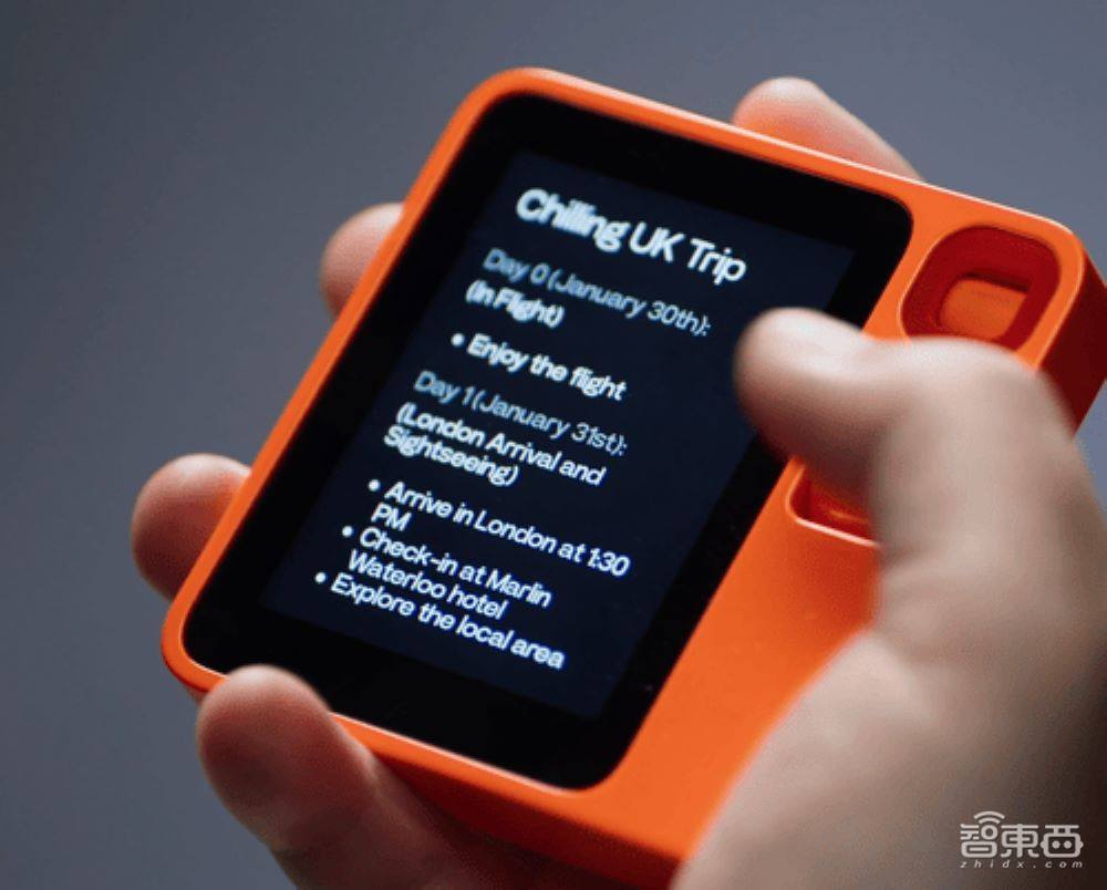 生成式AI硬件引爆CES，一台设备成所有APP入口，1万台设备已售罄