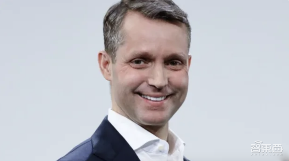 AI芯片密集巨震!110亿新融资、20亿新并购、英特尔股价飙升