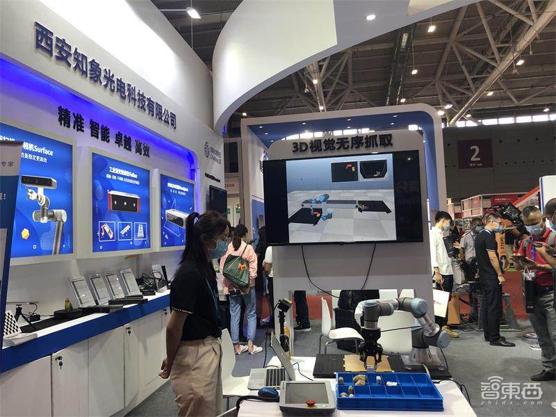 16万平米光博会深度逛展总结：视觉AI升维，红外传感终于火了