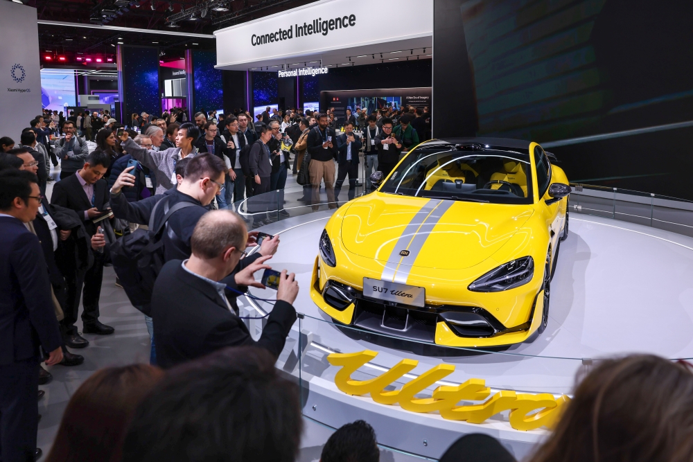 小米疯狂从特斯拉挖人！一周内6大高管被传入职小米