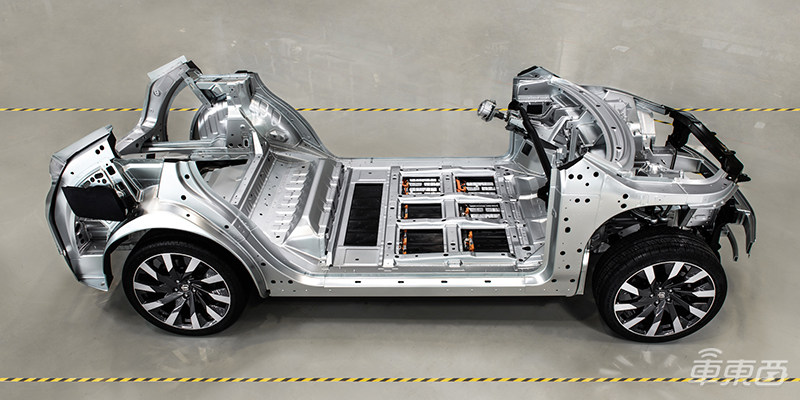 首探拜腾南京工厂，一汽新投资将敲定，首款车年底量产