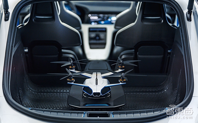 保时捷首款电动车定名Taycan 续航500公里 明年量产