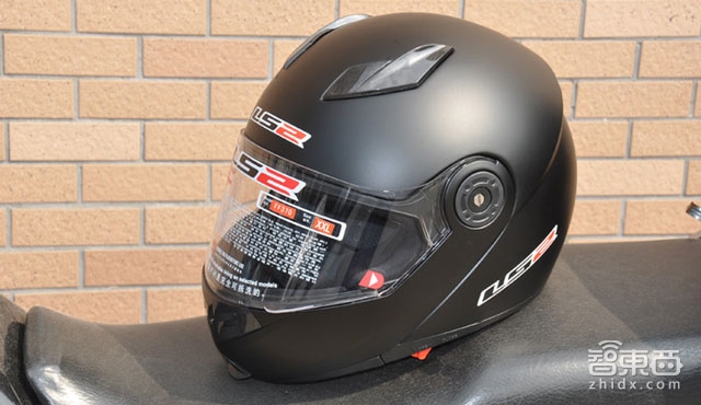 花2000到看脱衣舞女郎 深扒烧了1.5亿元的“钢铁侠AR头盔”Skully是咋黄的