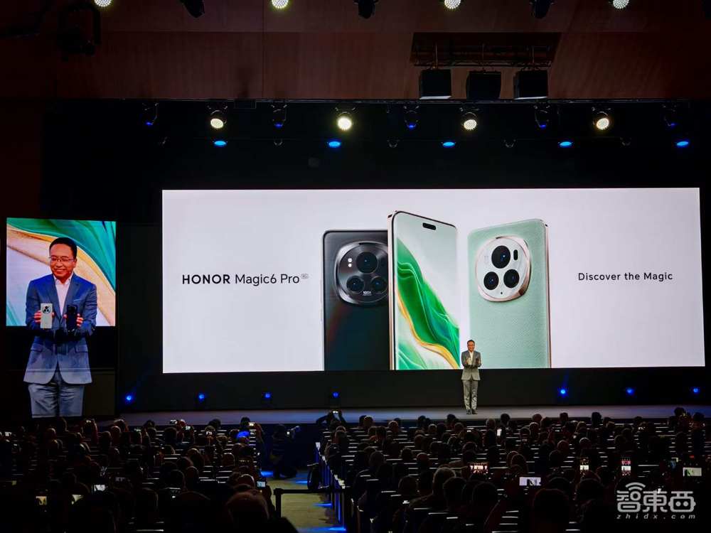 荣耀AI全家桶炸场MWC！CEO赵明宣战苹果，解密平台级AI杀手锏