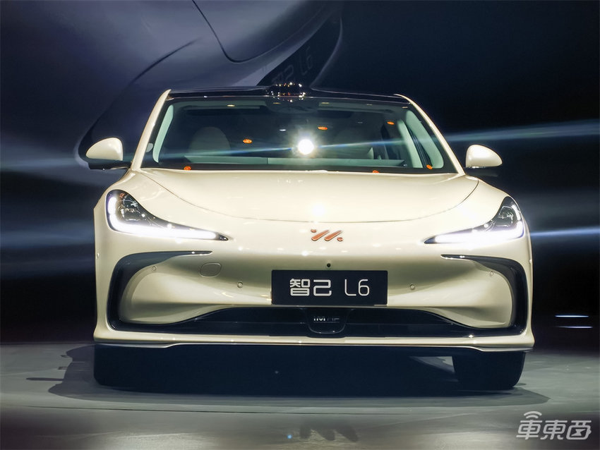 智己L6预售价23万起！上车固态电池，无图NOA年内开通全国