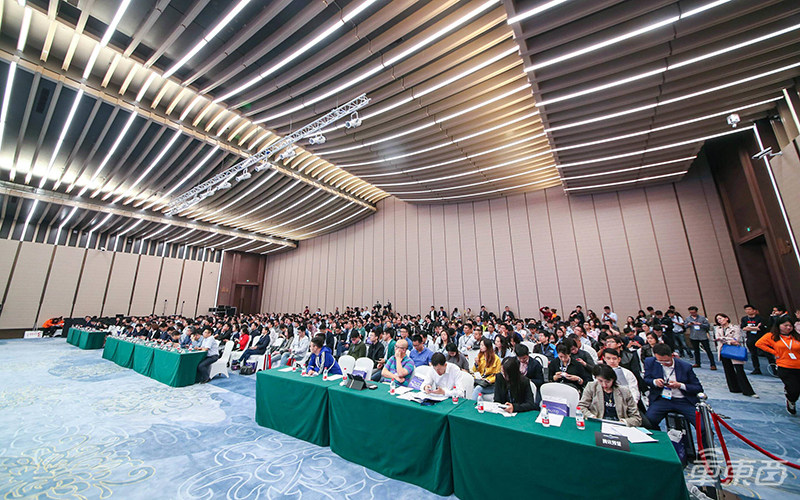 2021上海车展唯一自动驾驶峰会！4月21日举行，听大咖畅谈行业趋势