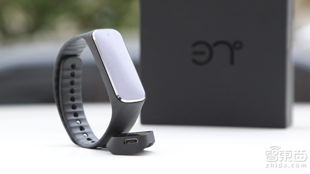 如影随形的健康顾问 – 37度智能手环