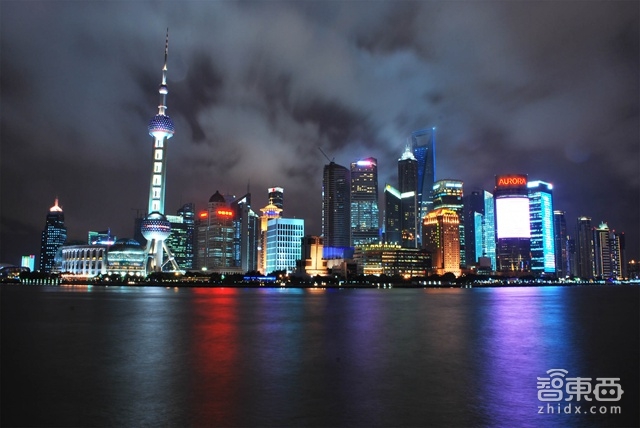 智东西晚报:上季国产手机销量华为第1小米第2