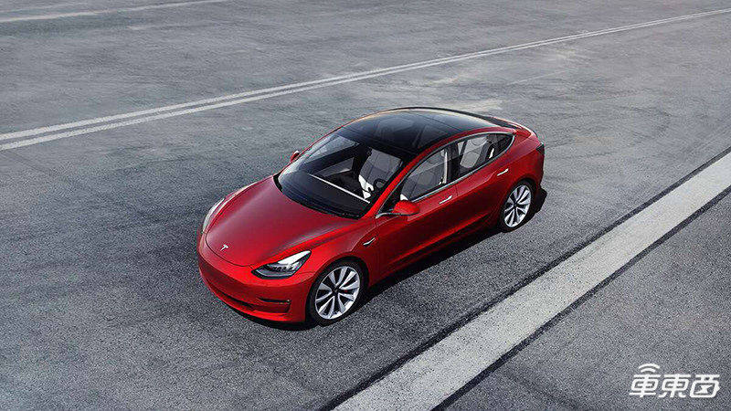 特斯拉跌下神坛!Model 3美国销量腰斩,在欧洲丢掉王座