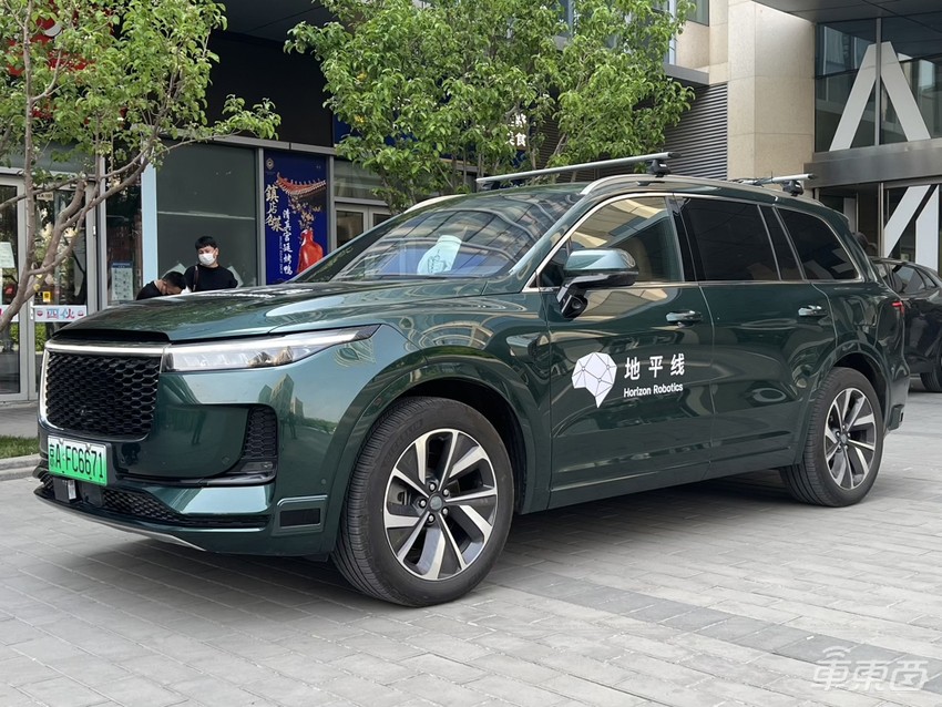 实际体验地平线高速NOA,大曲率弯道无接管,今年7月就量产