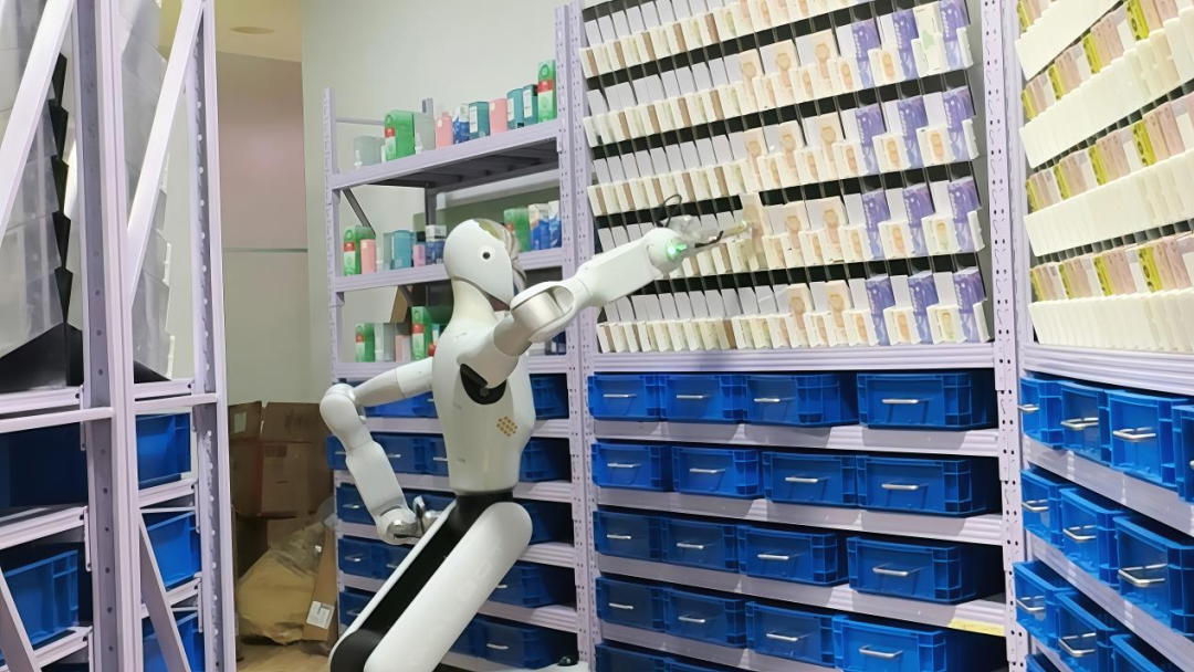 11亿!90后北大教授创记录,拿下具身智能最大融资,宁德时代领投