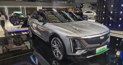 凯迪拉克加码智能电动化转型，OPIQ全球首秀，车机系统一年五次OTA