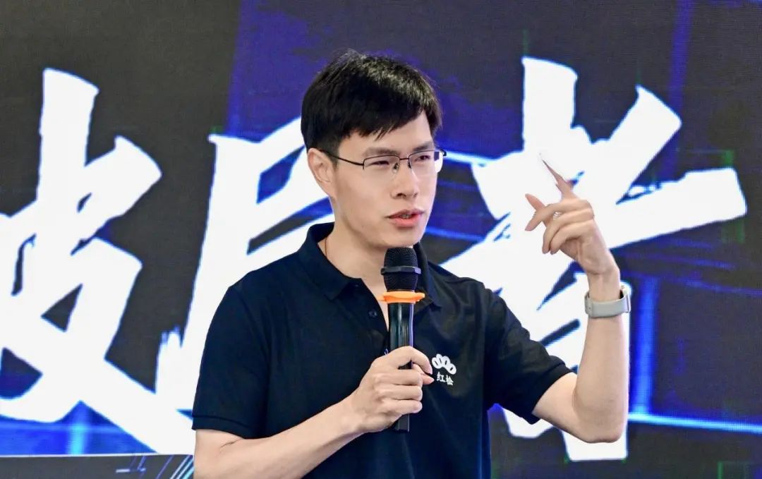 AI 破局者聊透商业化:从银发经济到机器人赛道,资本正疯狂押注这些新方向!