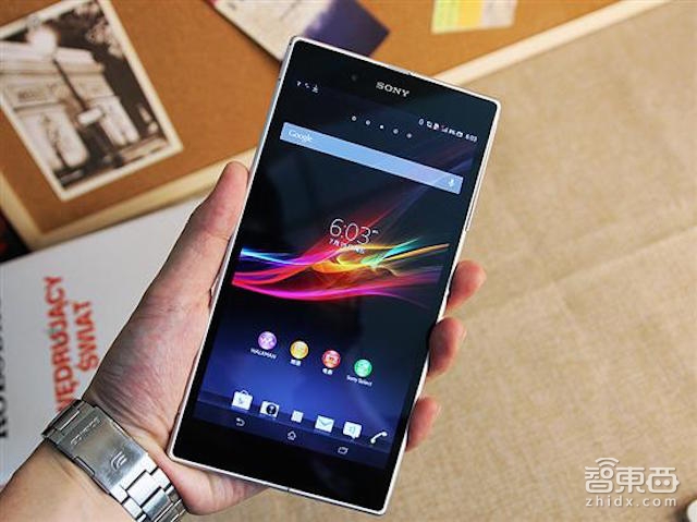 小米Max大屏手机能把华为们拉下高端市场的宝座吗?