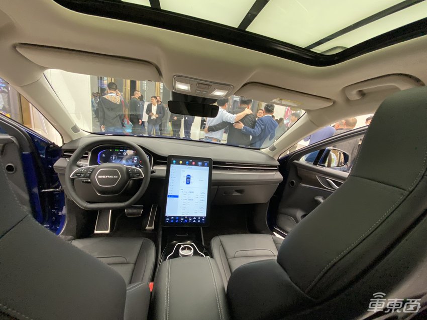 华为开始卖车！第一款为何选了增程式的SF5？