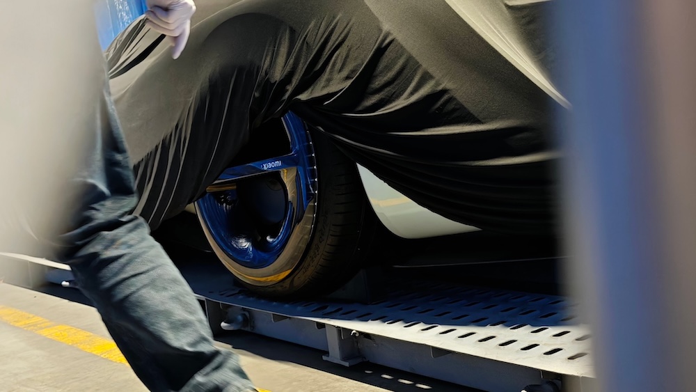 刚刚，小米超跑概念车全球首秀！杀入顶豪俱乐部，北京车展国内亮相