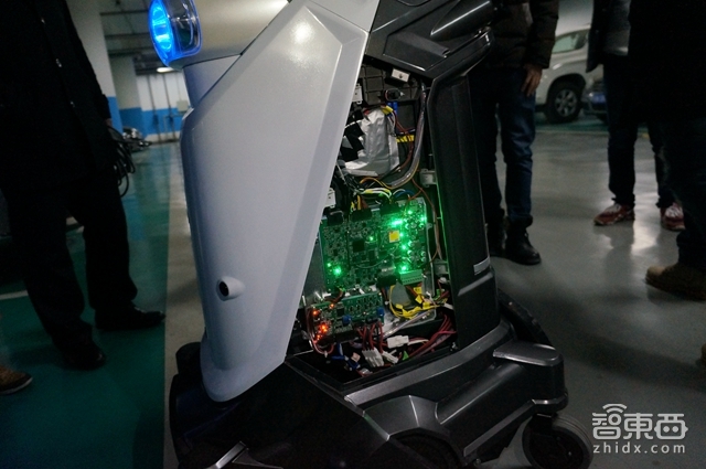 硬创先锋傅军:机器人是拯救O2O上门洗车的制胜法宝吗?