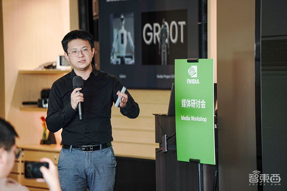托举人形机器人崛起!英伟达副总裁详解“秘籍”