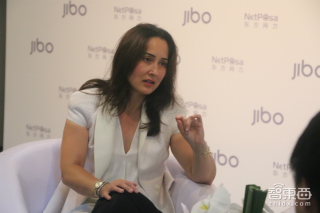 Jibo来中国了 这次要做个会说汉语的小萌神