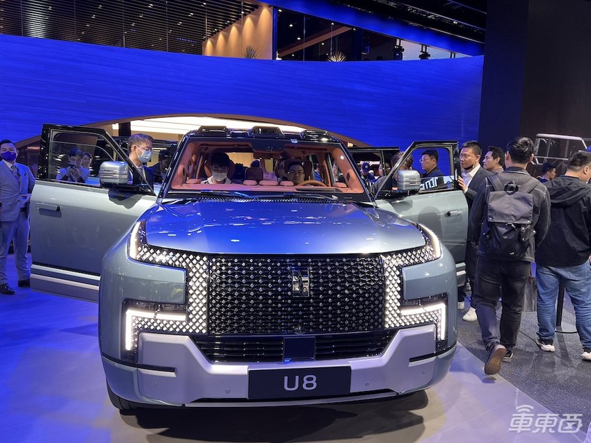 “华为联盟”组队出击，国产百万豪车炸场……广州车展成明年车市风向标