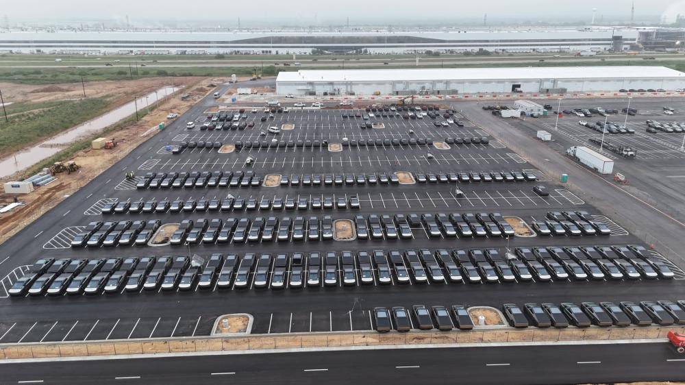 特斯拉赛博皮卡首推5年0息方案！年销远低于预期，已积压3700辆库存车