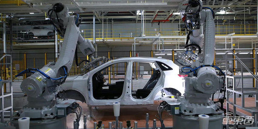 威马赴港IPO:总销量不敌蔚小理一年,至今还在赔钱卖车