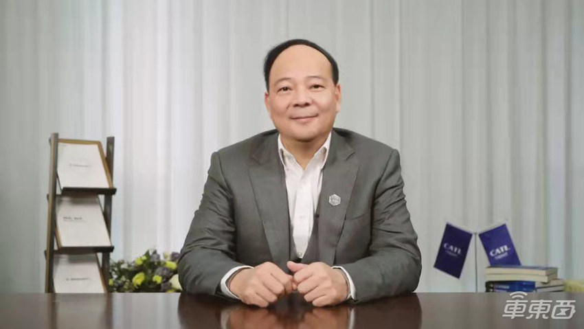 雷军盯上“绿牌”登热搜!力争明年实现自动驾驶,广汽呼吁换电加速推广