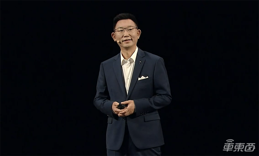 余承东出牌：智界牵手刘亦菲！一口气甩四款车，打满20～50万市场