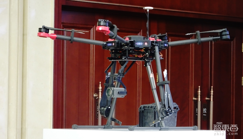 无人机行业远距离拍摄如何解决?大疆推最大180倍变焦云台相机禅思Z30