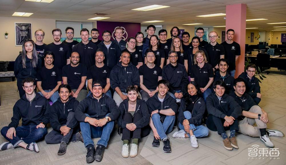 苹果拿下第33家AI公司!自研300亿参数大模型首次亮相