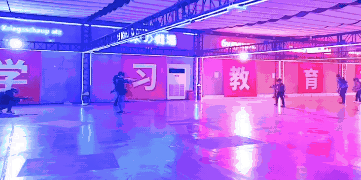 线下VR体验馆风口再起！沉浸式飙车枪战，为啥令年轻人上头？