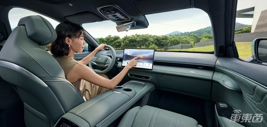 深蓝S07首发华为ADS SE，综合续航超1200km，要跟比亚迪硬碰硬？
