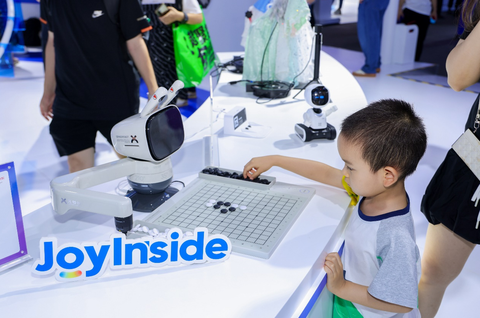 从高情商机器人到开源Agent,解密京东JoyAI背后最强场景王牌